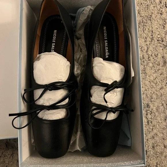 Nicole Saldana black Isabel ballerina flats
